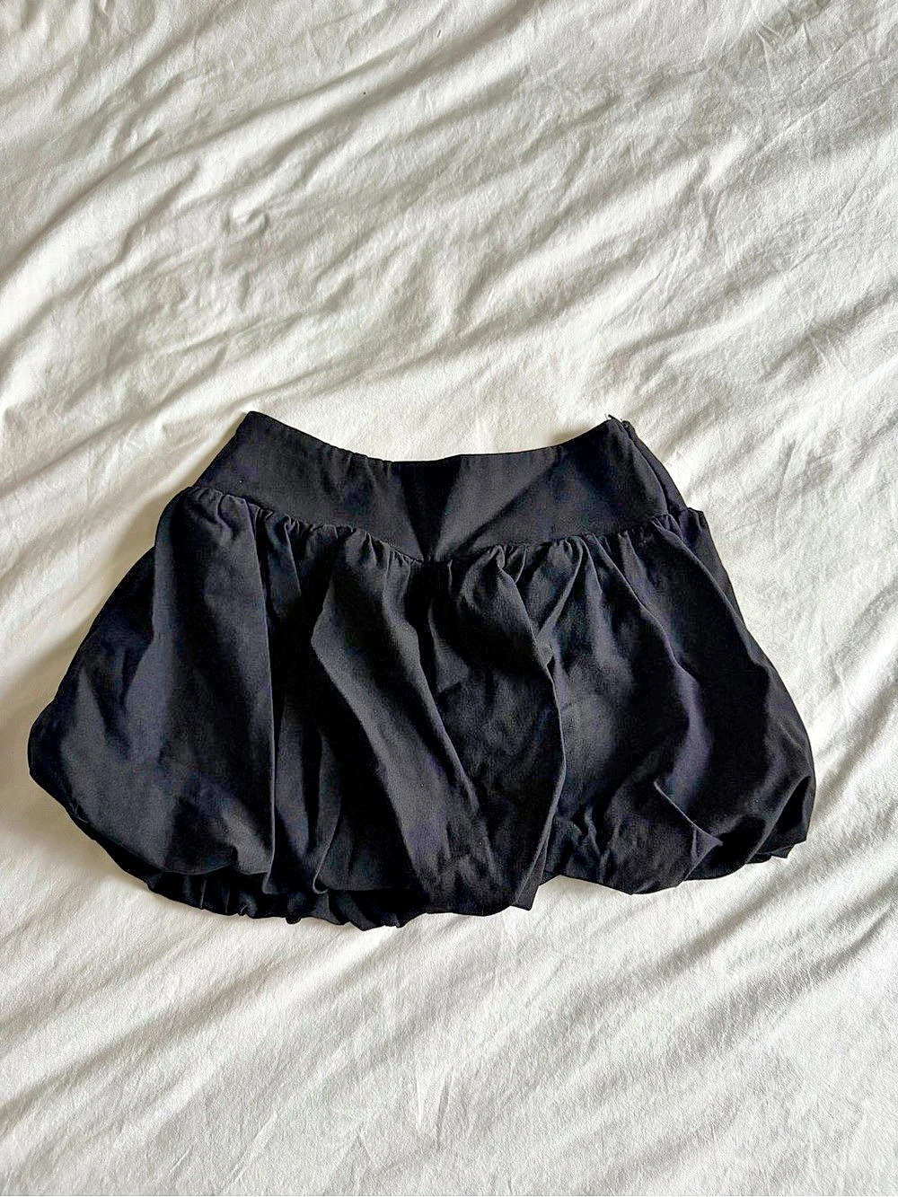 Princess Polly bubble skirt in Black Size 4 Like New
